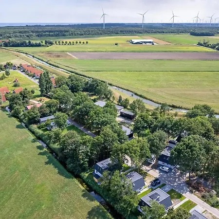 Дом отдыха 3 Bedroom Lovely In