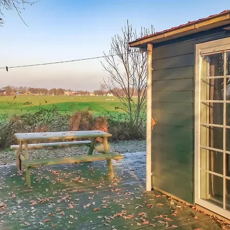 Holiday home Awesome In With Wifi And 3 Bedrooms *