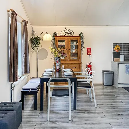 Awesome In With Wifi And 3 Bedrooms *